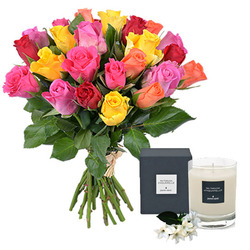Rosas y velas perfumadas