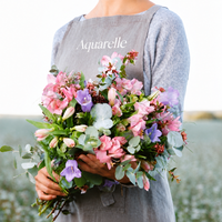 Nos fleuristes composent des bouquets pour toutes les occasions