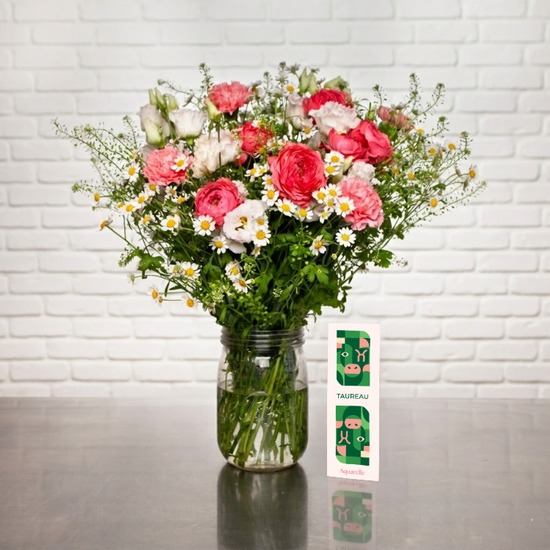 Bouquet astrologique du Taureau Roses, lisianthus et œillets
