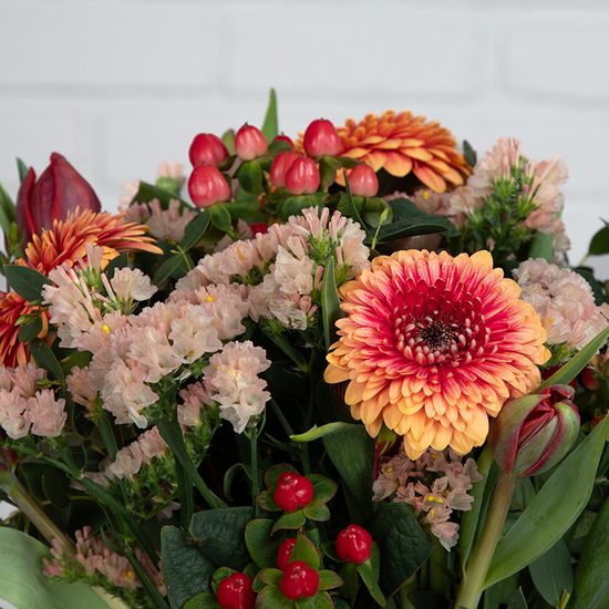 Bouquet Bélier Fleurs orangées et rouges Collection Zodiac Aquarelle 3