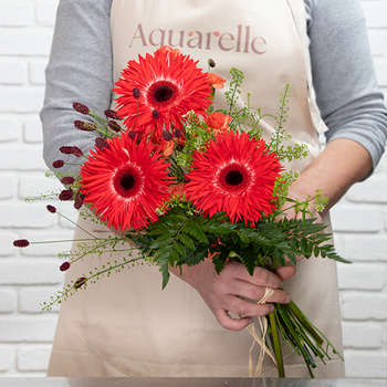 Bouquet orange champêtre Fête des Grands-Mères Gerbera, Greenbell, fleurs de saison