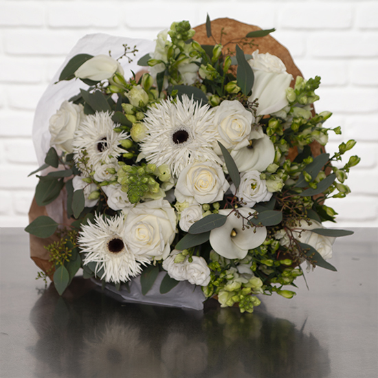 Prestige white bouquet 2