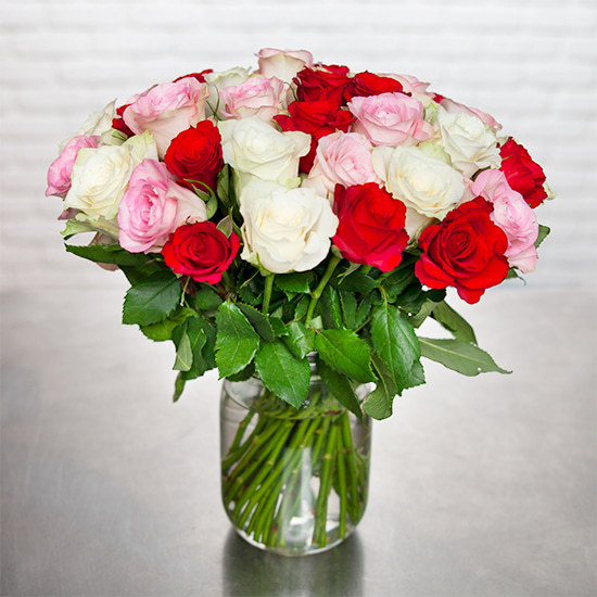 Ramo de rosas fresa y nata 2