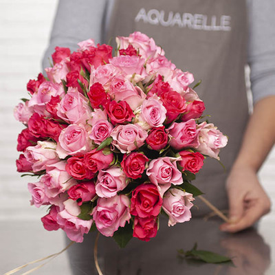 manga trabajador Trascender Envío ramos de roses a domicilio a toda España | Aquarelle