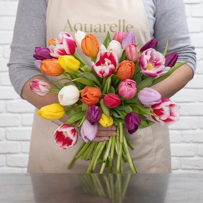 Ramo de tulipanes de colores