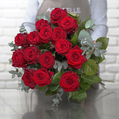 Envío ramos de rosas rojas a domicilio | Aquarelle
