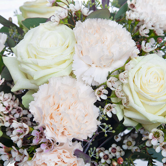 White bouquet 2