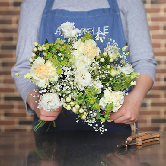 Petit bouquet blanc pour 30 € - Livraison de fleurs avec Aquarelle