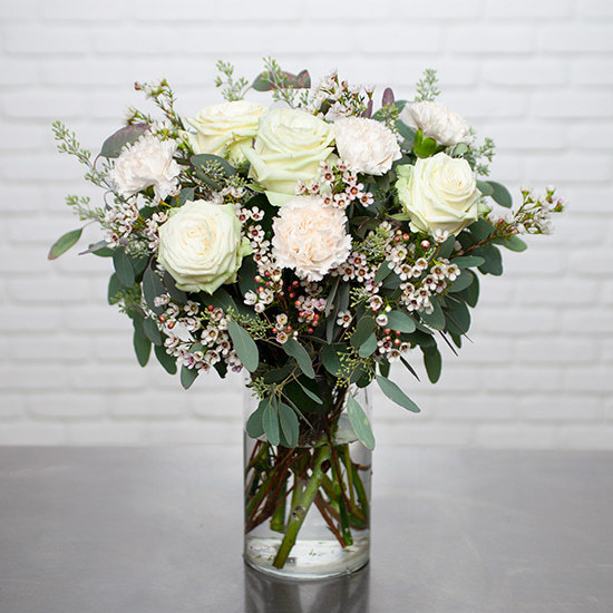 White bouquet 3
