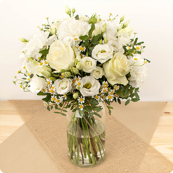Same day delivery available with the Perla Blanca Bouquet